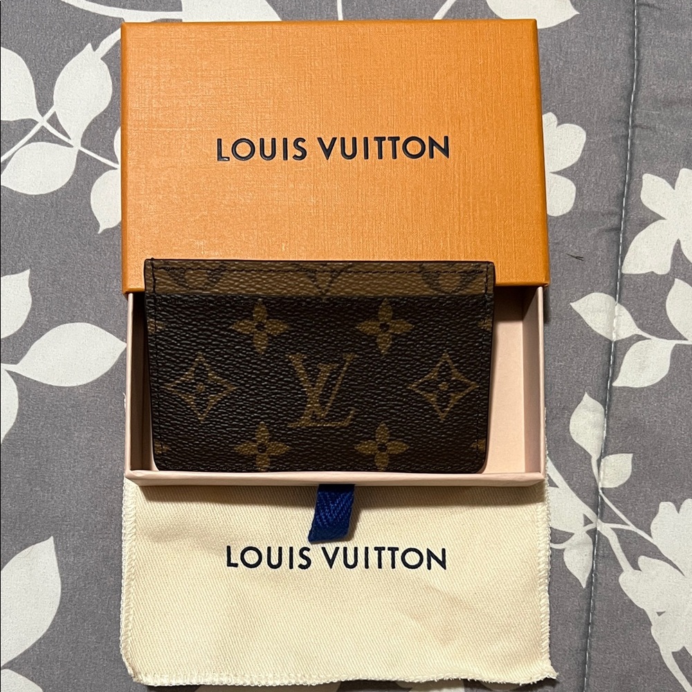Louis Vuitton Classic Monogram Card Holder